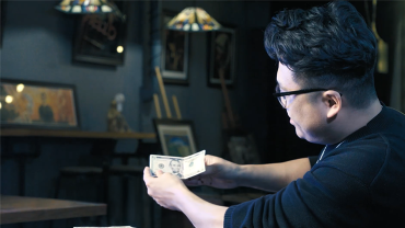 The Right Bill by Wang Zhe & Bacon Magic